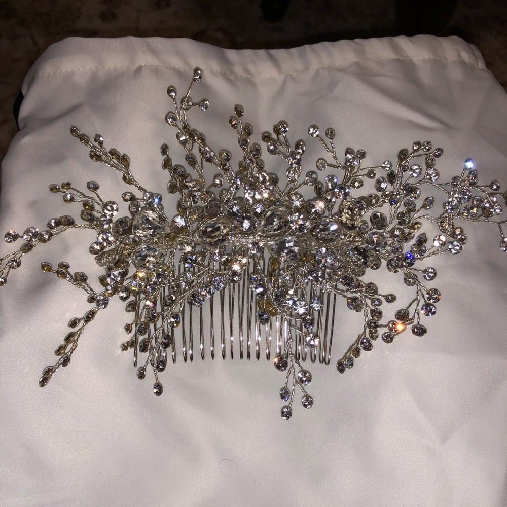 Bridal headpiece